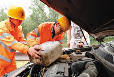 呼兰区剑阁道路救援